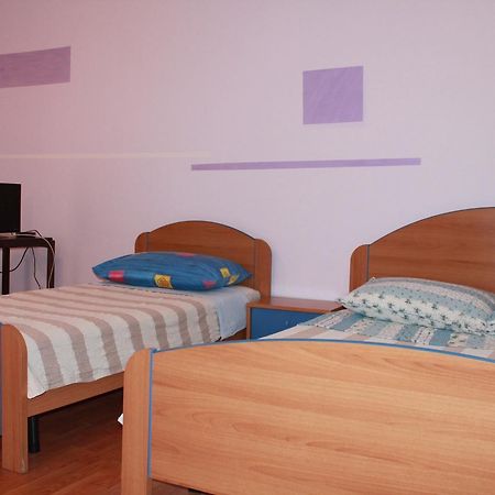 Apartments Ana Pula Exterior photo
